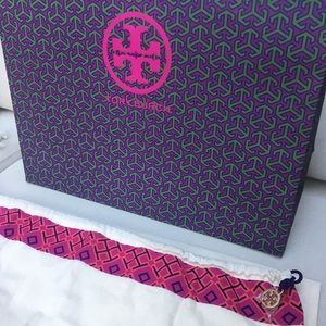 Dust bag and gift bag